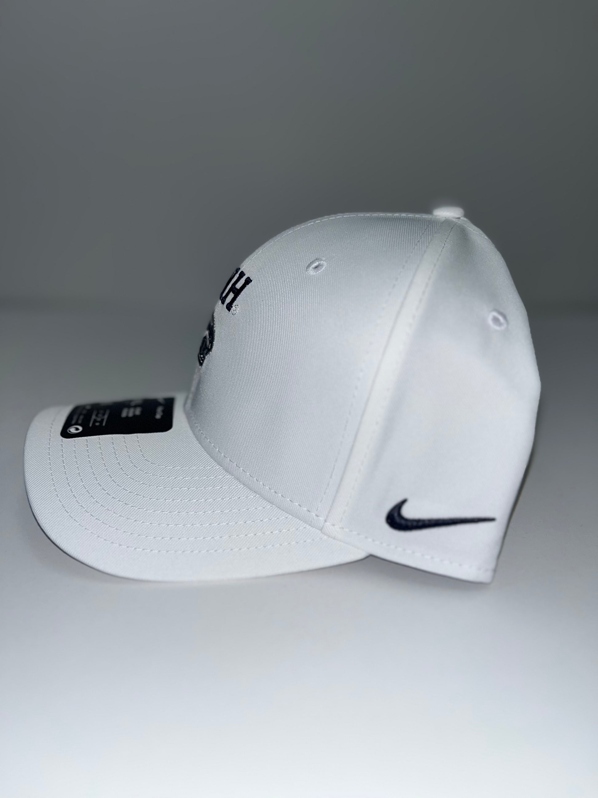 Nike Rise Structured Adjustable UNH Cathead Hat